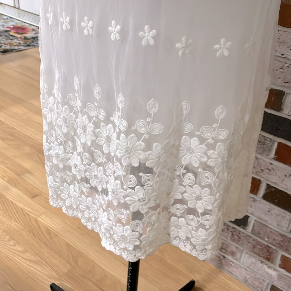 REBORN White Lace Boho Embroidered Bell Sleeve Dress S NWT - Picture 6 of 13